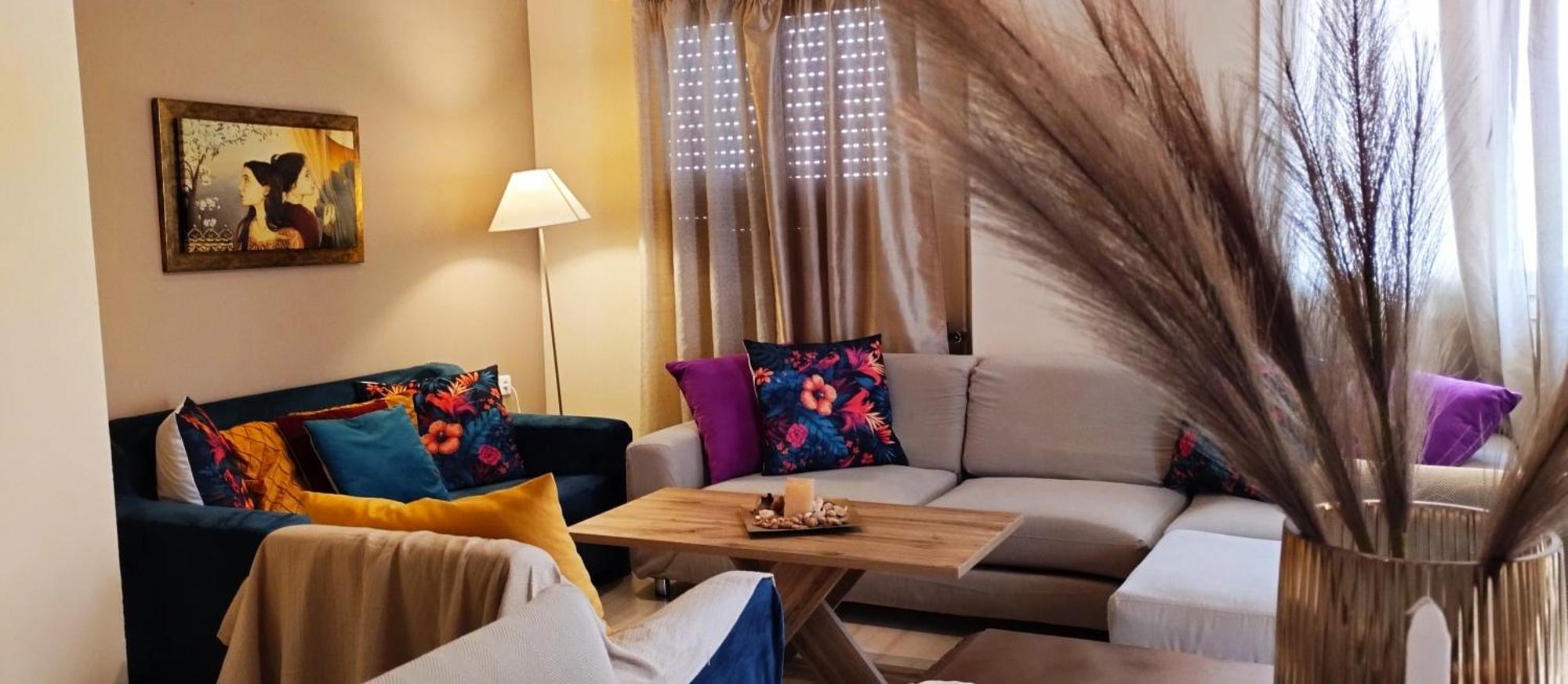 Cozy In Centre Of *